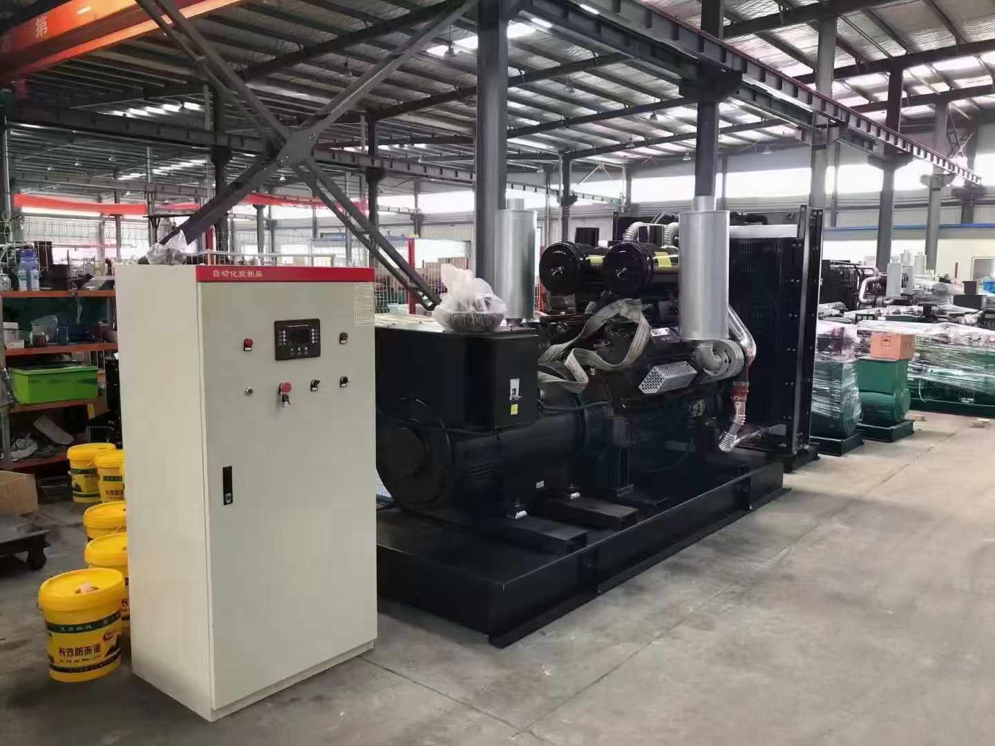新乐柴油发电机运行时的噪音和振动水平如何?
